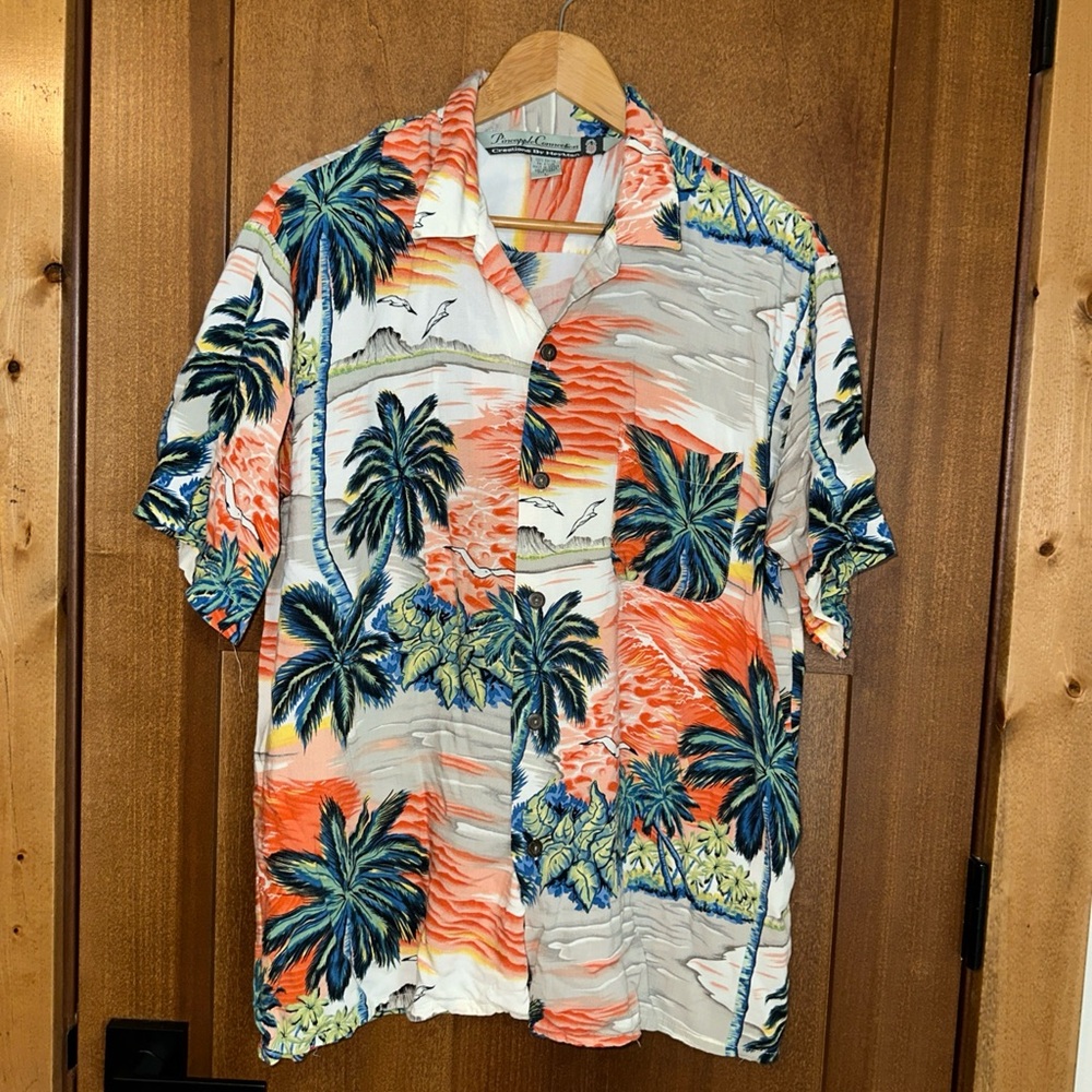 Pineapple Connection Vintage Hawaiian Aloha Shirt Rayon Size L
H‎